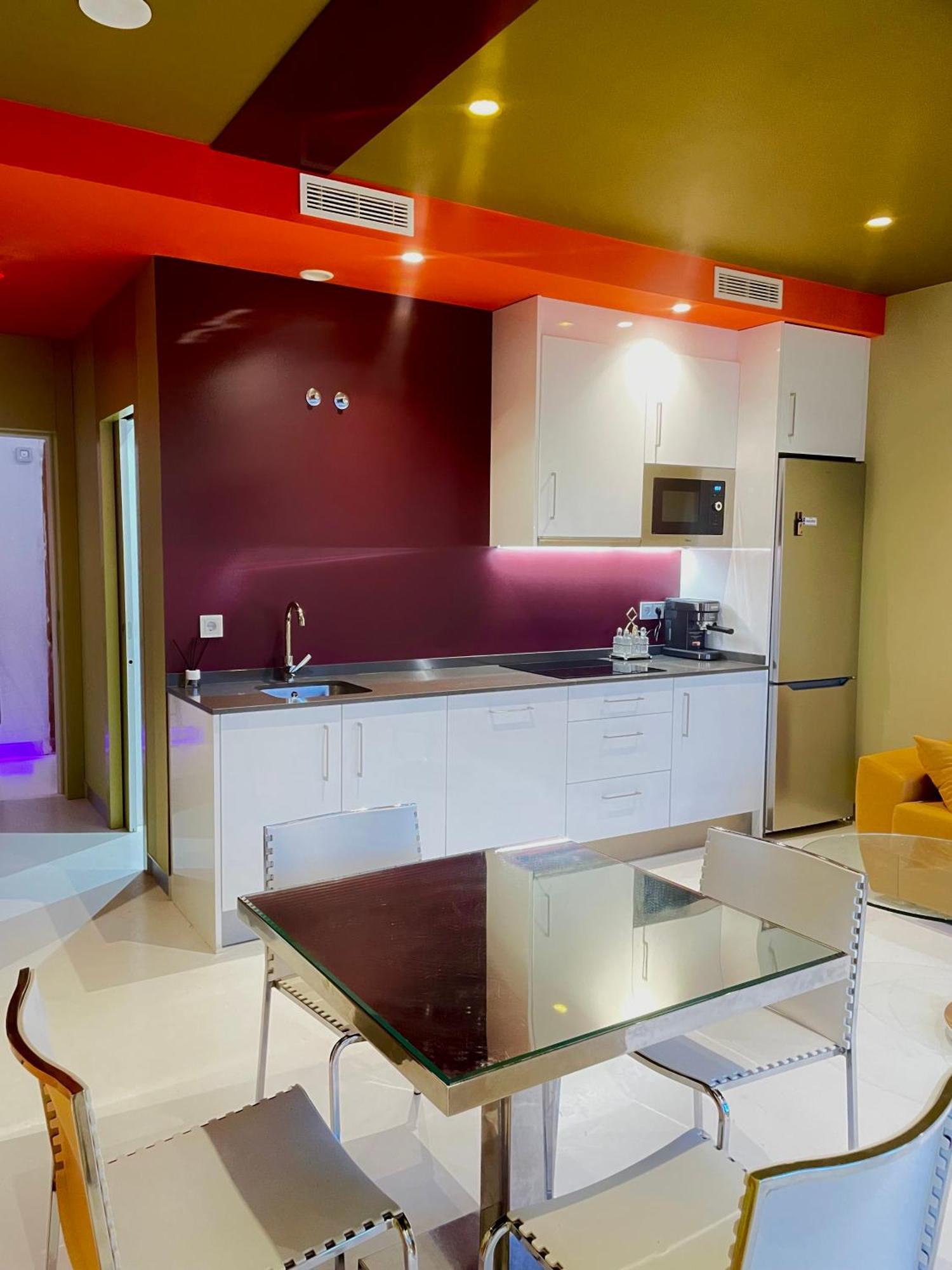 Lahola Glam Suites Torremolinos Exterior foto